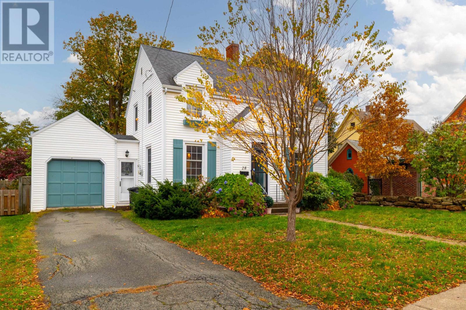 28 Churchill Avenue, Charlottetown, Prince Edward Island  C1A 1Y9 - Photo 5 - 202526871