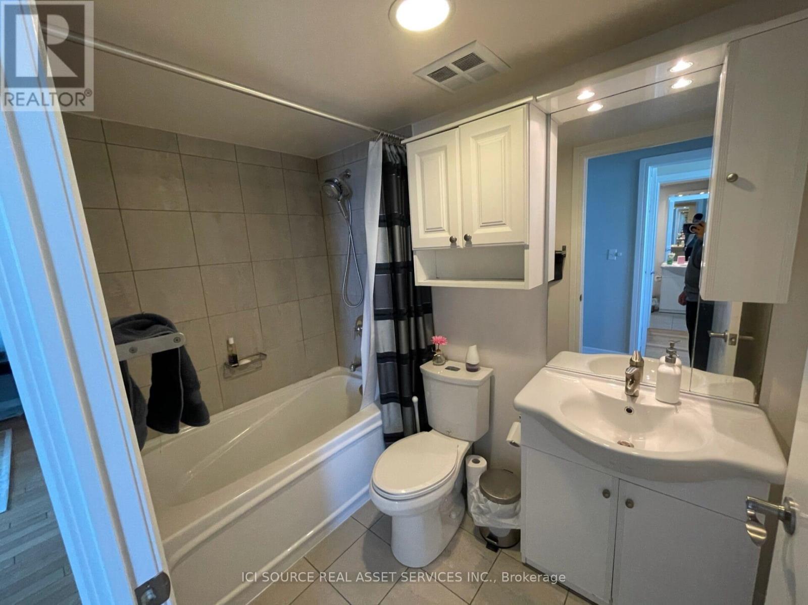 1610 - 16 Harrison Garden Boulevard, Toronto, Ontario  M2N 7J6 - Photo 17 - C12489482