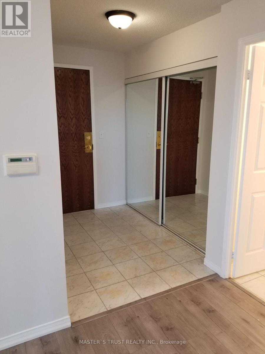 1108 - 3 Pemberton Avenue, Toronto, Ontario  M2M 4M1 - Photo 2 - C12489484