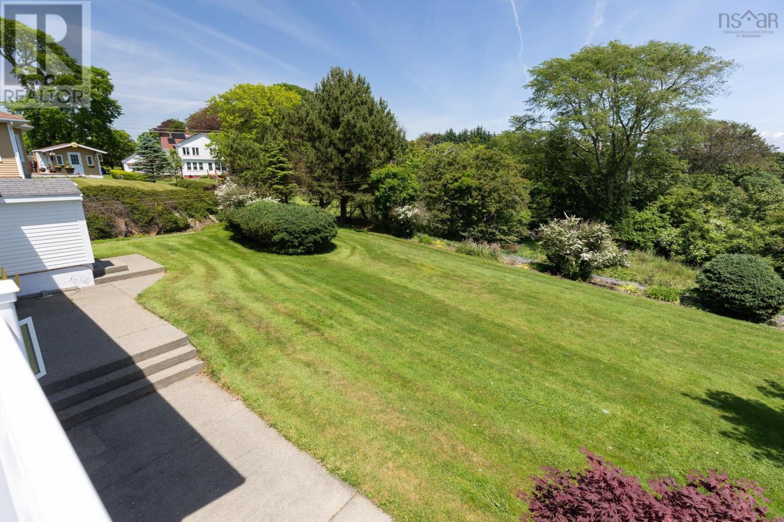 4 Harbourview Drive, Yarmouth, Nova Scotia  B5A 4C3 - Photo 9 - 202516380