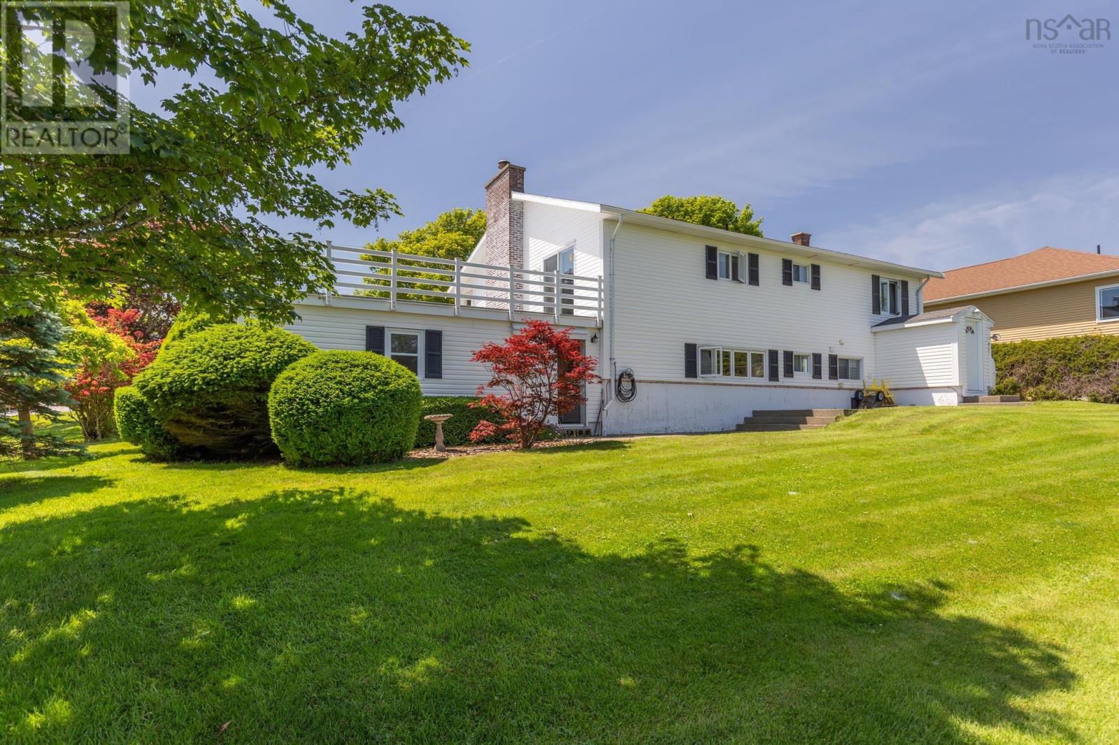 4 Harbourview Drive, Yarmouth, Nova Scotia  B5A 4C3 - Photo 6 - 202516380