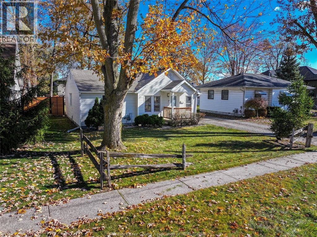 183 Harvey Street, Essex, Ontario  N8M 2E8 - Photo 3 - 25027522