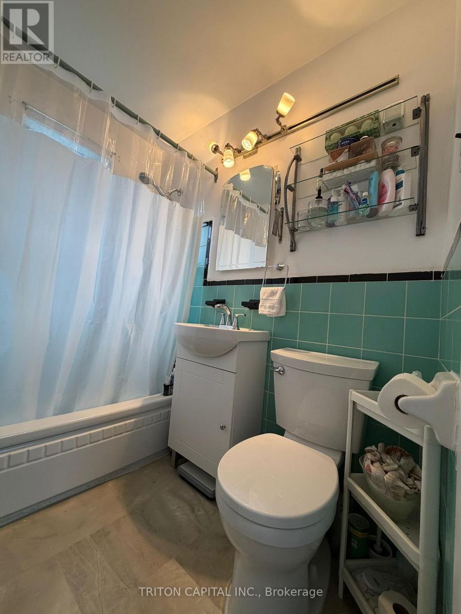 114 Seventh Street, Toronto, Ontario  M8V 3B4 - Photo 12 - W12489502