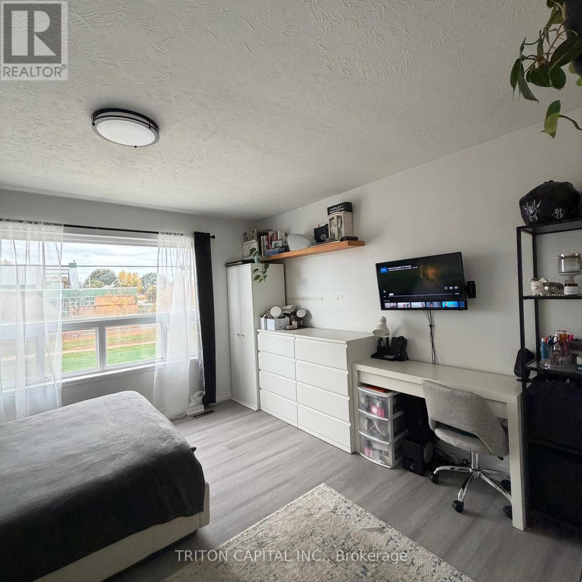 114 Seventh Street, Toronto, Ontario  M8V 3B4 - Photo 9 - W12489502