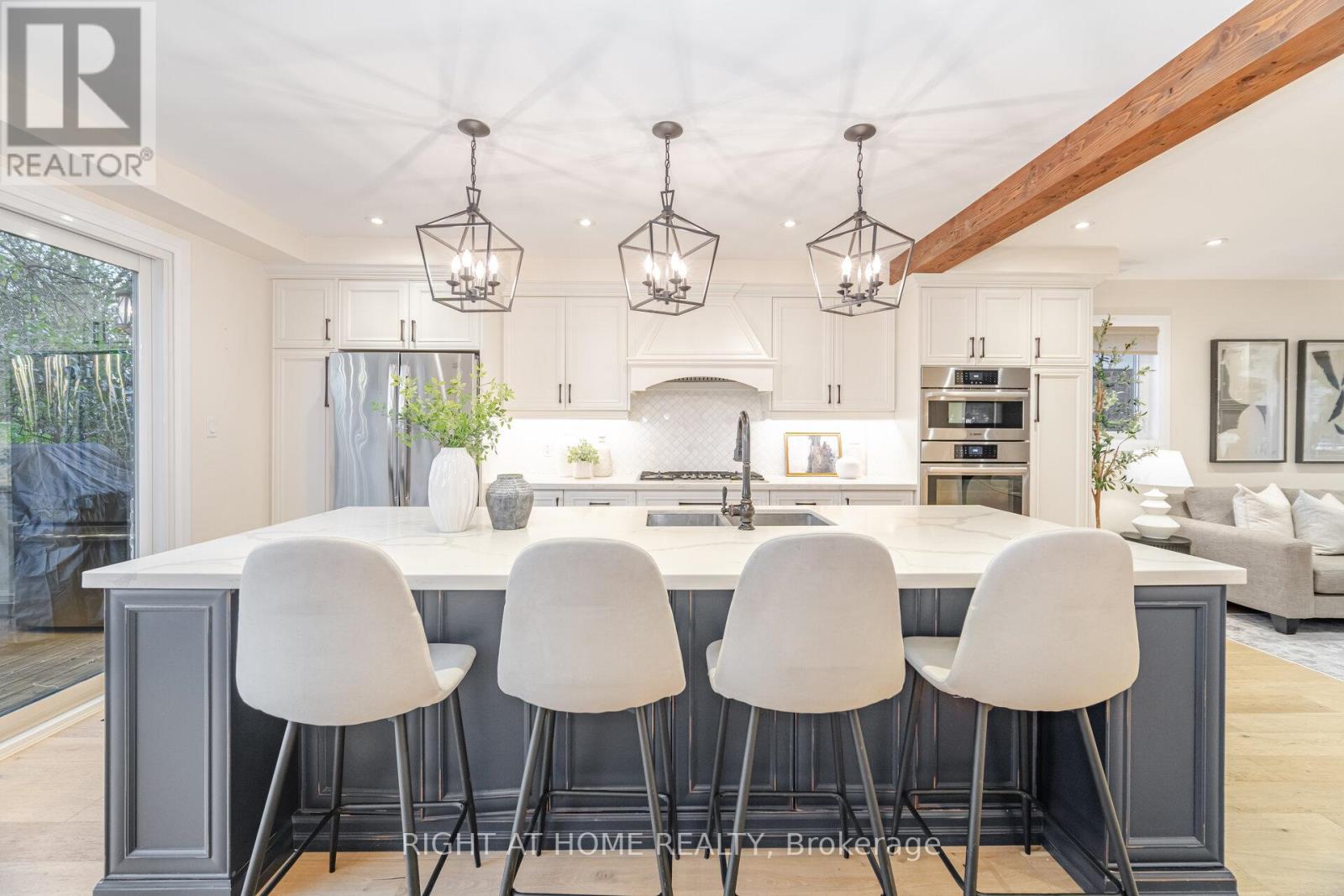 28 Forty First Street, Toronto, Ontario  M8W 3N6 - Photo 10 - W12489506