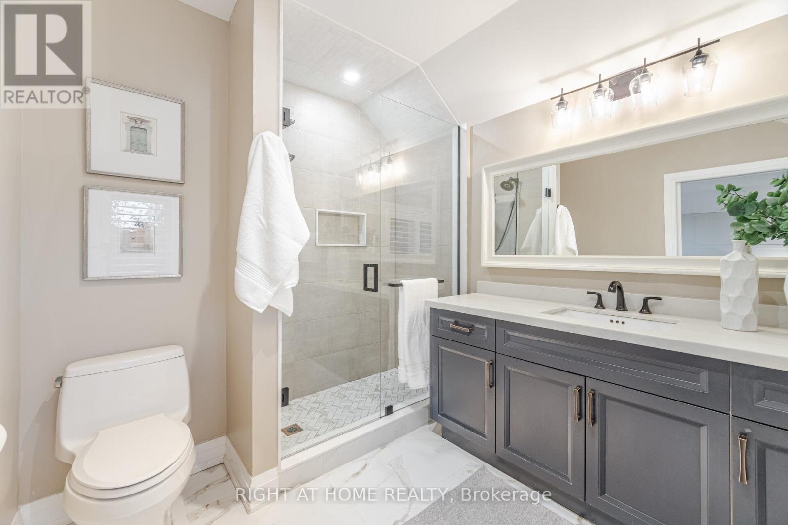 28 Forty First Street, Toronto, Ontario  M8W 3N6 - Photo 20 - W12489506