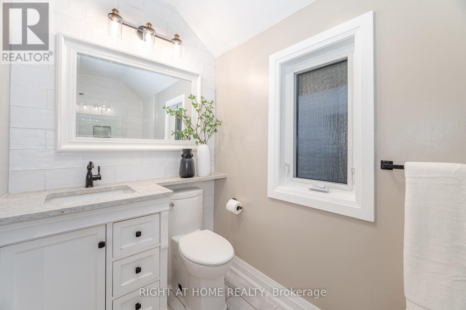 28 Forty First Street, Toronto, Ontario  M8W 3N6 - Photo 26 - W12489506