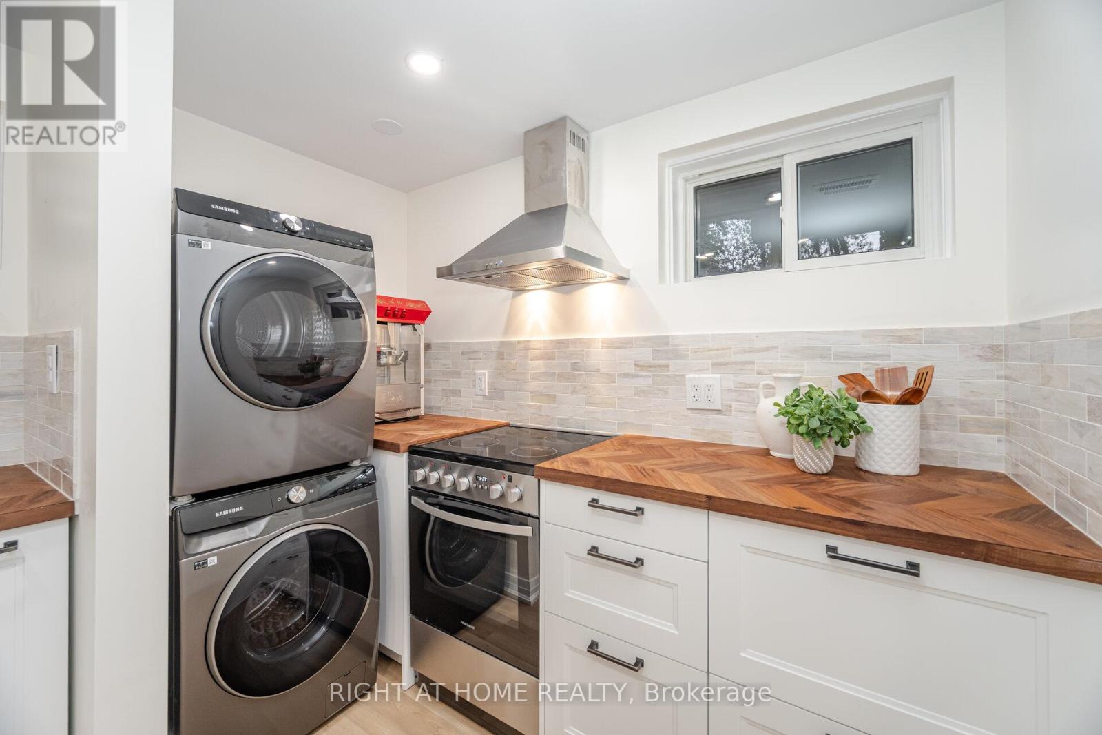 28 Forty First Street, Toronto, Ontario  M8W 3N6 - Photo 35 - W12489506