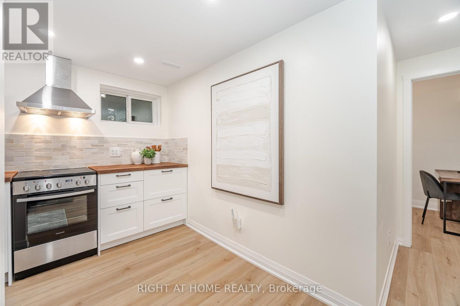 28 Forty First Street, Toronto, Ontario  M8W 3N6 - Photo 37 - W12489506