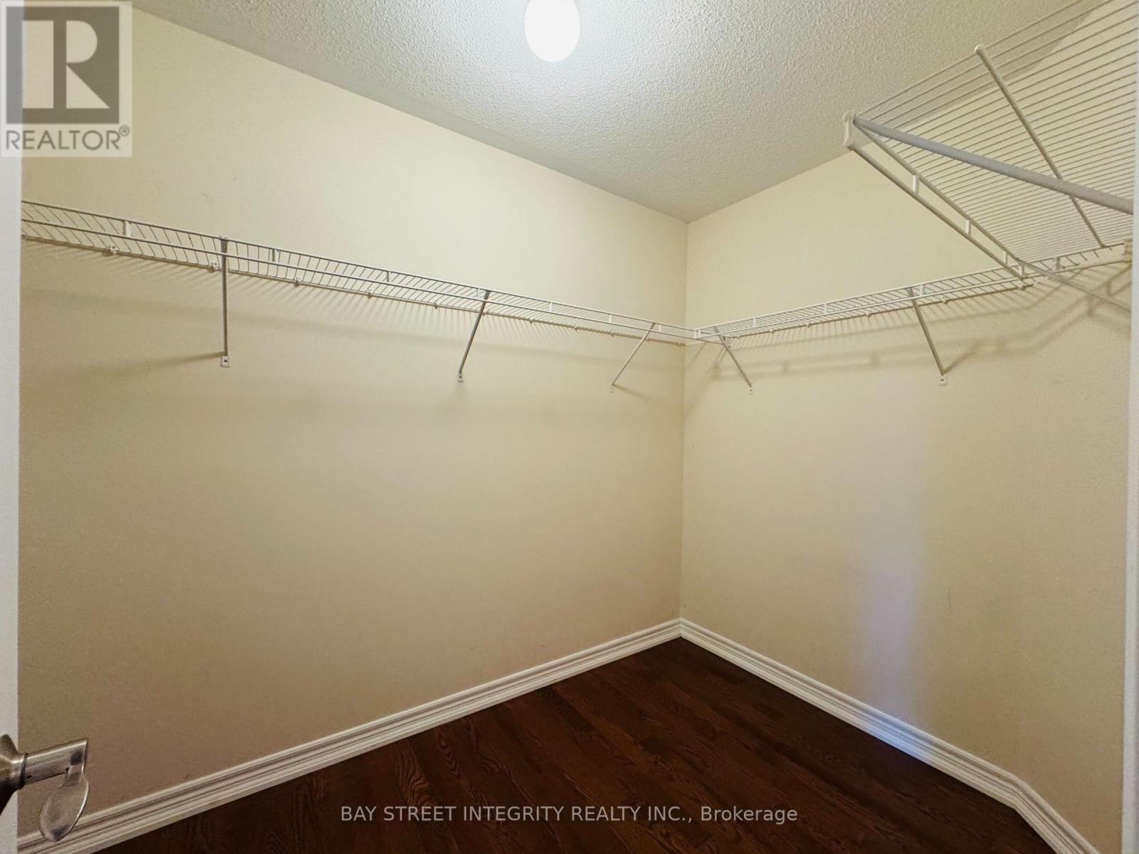 2449 Tesla Crescent, Oakville, Ontario  L6H 7T6 - Photo 26 - W12489512