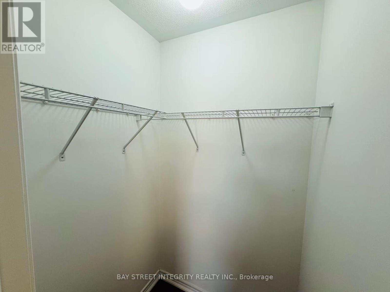 2449 Tesla Crescent, Oakville, Ontario  L6H 7T6 - Photo 36 - W12489512