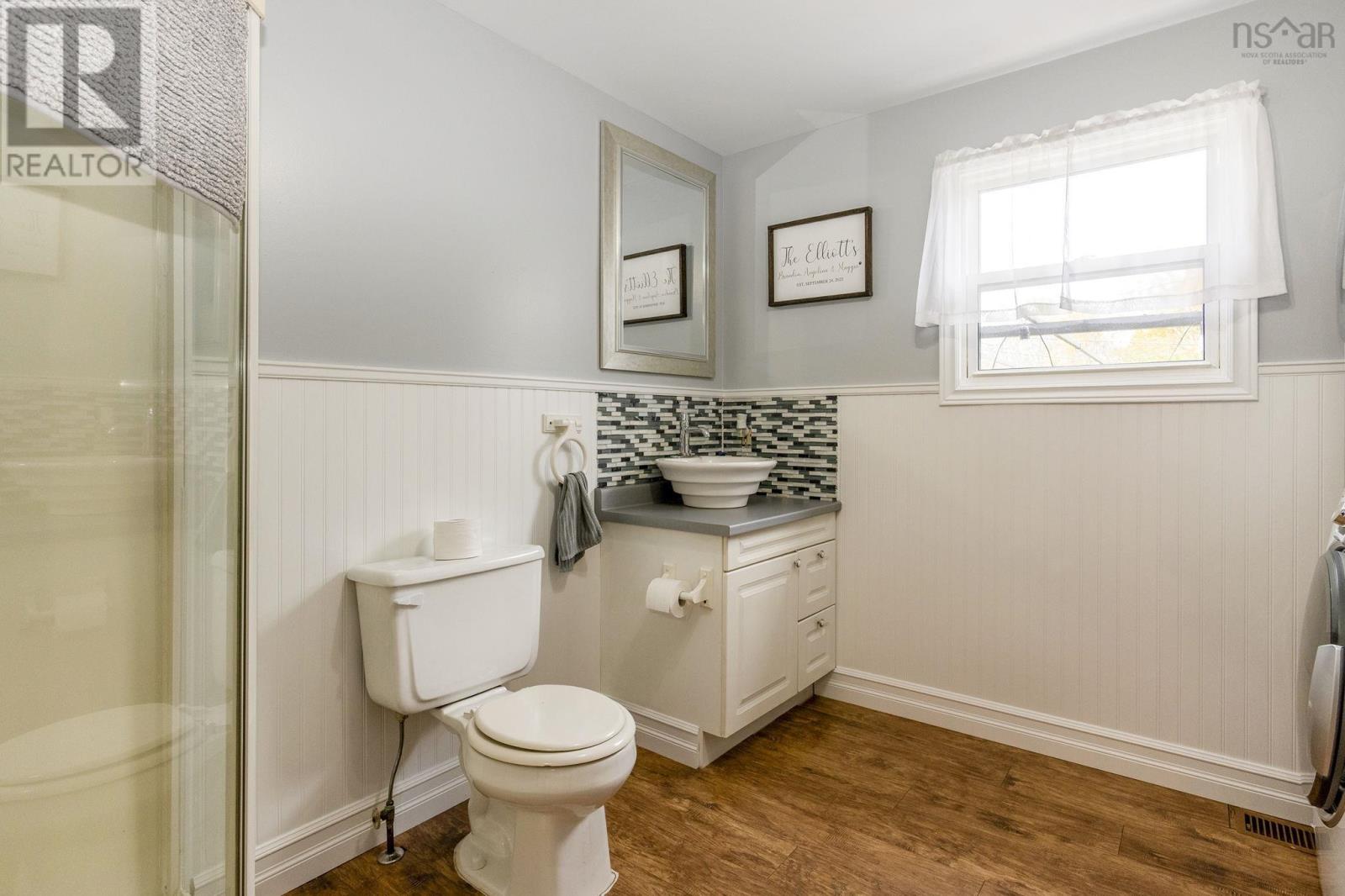 8 Highland Avenue, Brookfield, Nova Scotia  B0N 1C0 - Photo 14 - 202526873