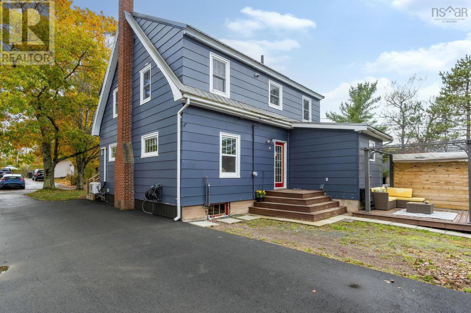 8 Highland Avenue, Brookfield, Nova Scotia  B0N 1C0 - Photo 3 - 202526873