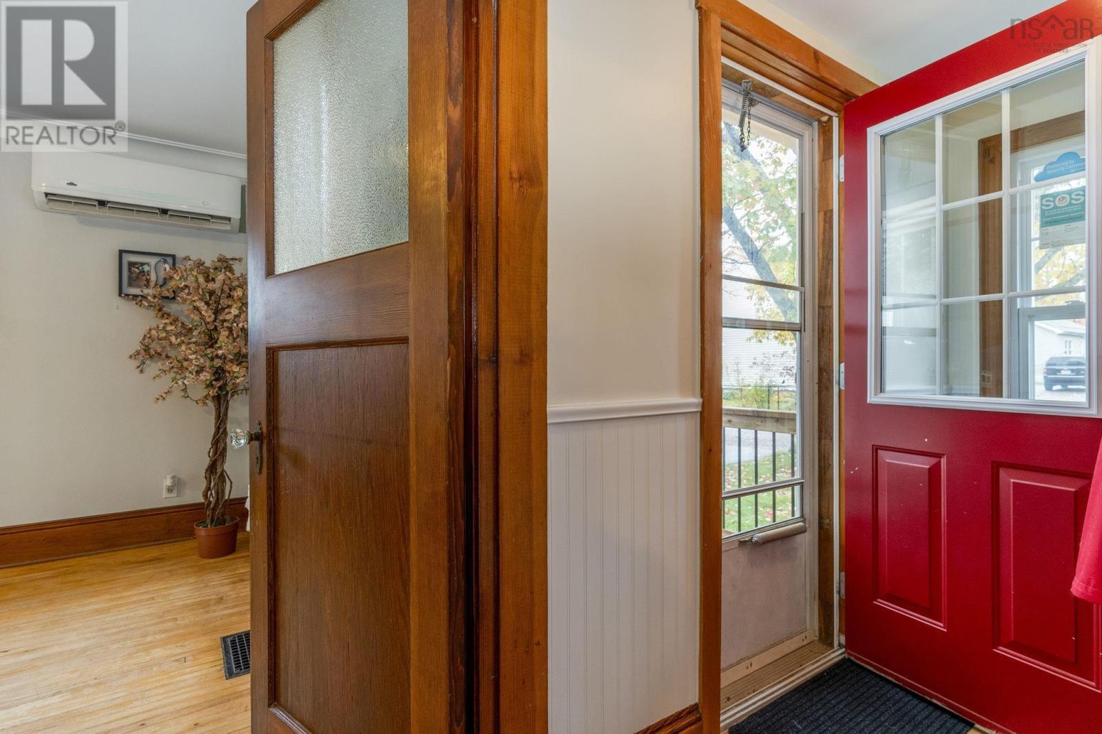 8 Highland Avenue, Brookfield, Nova Scotia  B0N 1C0 - Photo 5 - 202526873