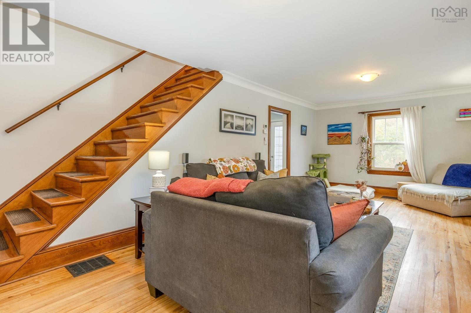 8 Highland Avenue, Brookfield, Nova Scotia  B0N 1C0 - Photo 7 - 202526873