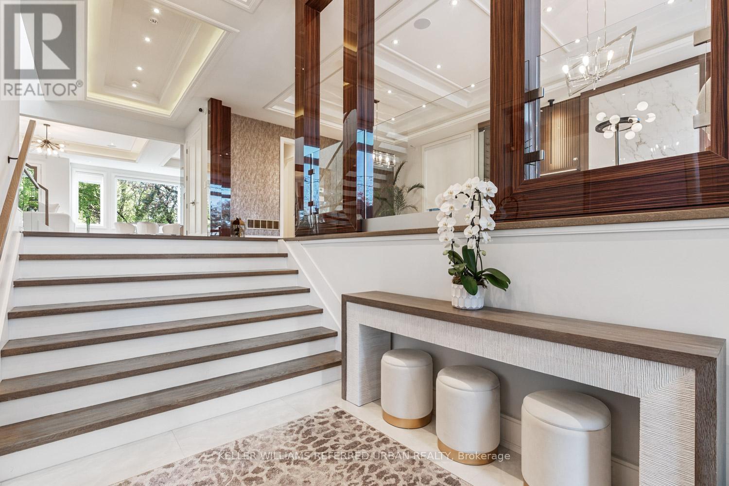 90 Glen Rush Boulevard, Toronto, Ontario  M5N 2V1 - Photo 4 - C12485614