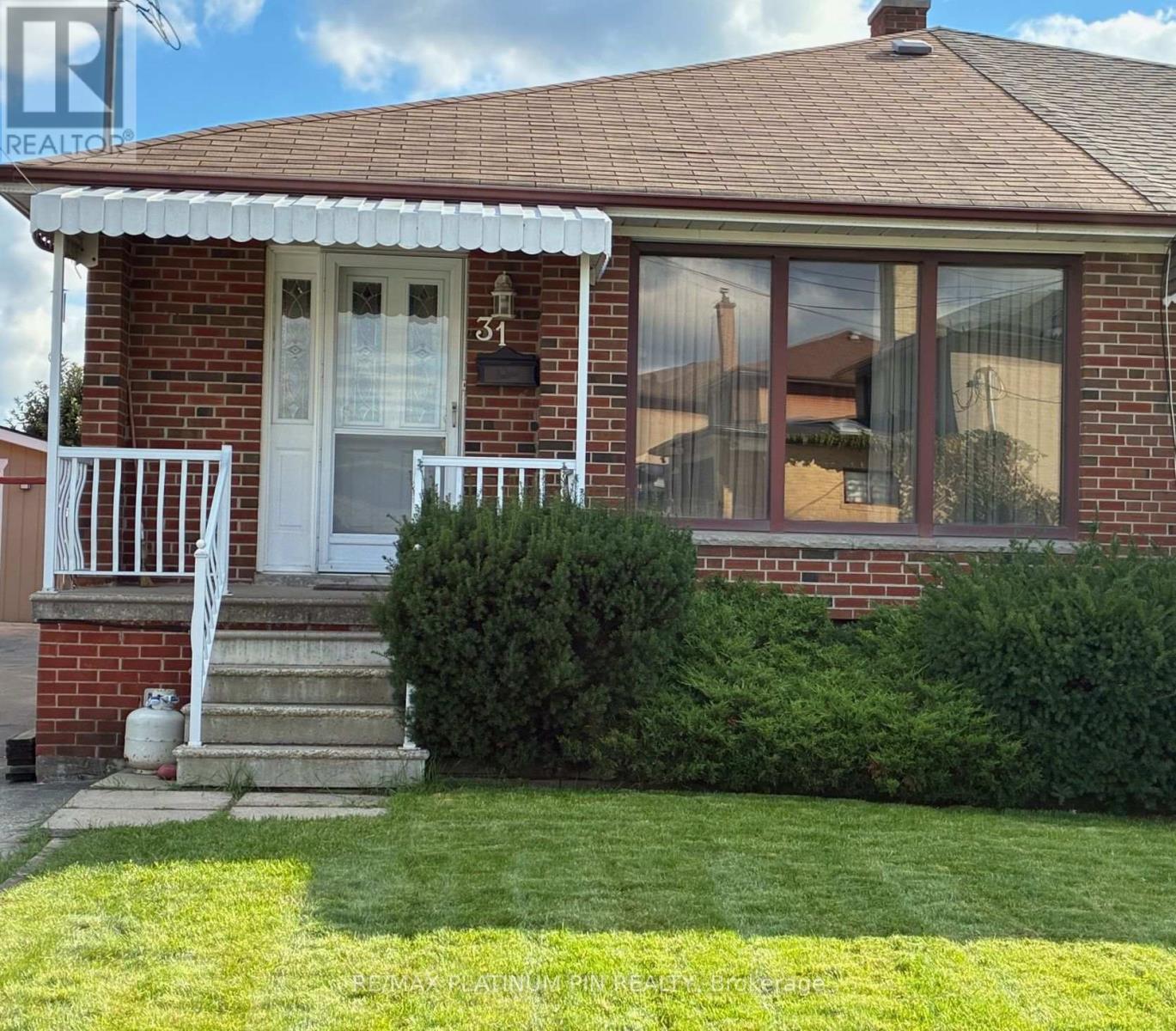 31 RYEWOOD DRIVE, Toronto, Ontario