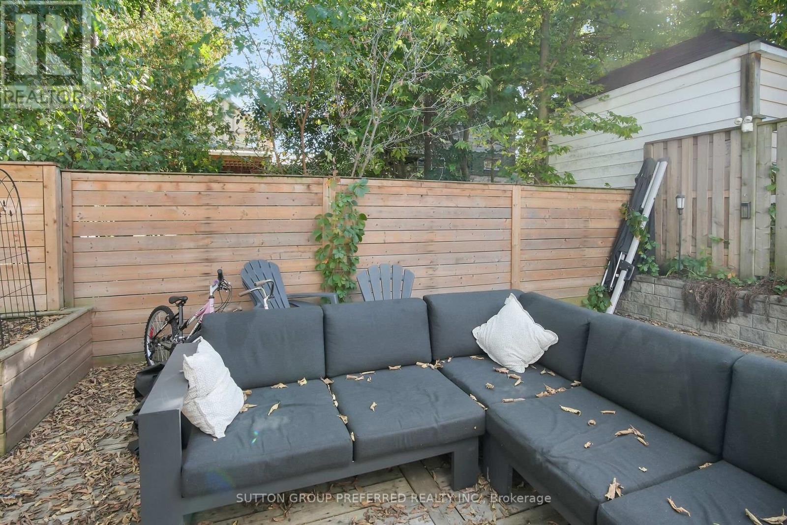 4 - 561 Princess Avenue, London East (East F), Ontario  N6B 2C1 - Photo 5 - X12489534