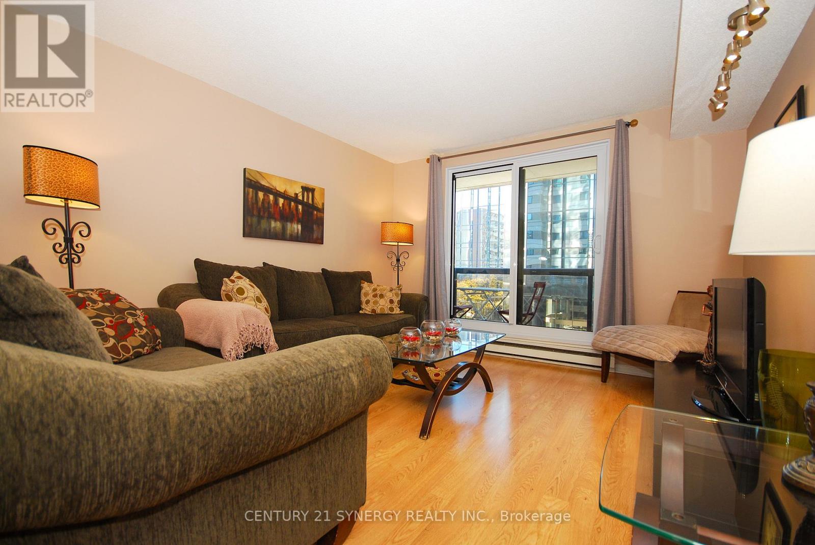 309 - 199 Kent Street, Ottawa, Ontario  K2P 2K8 - Photo 14 - X12489556