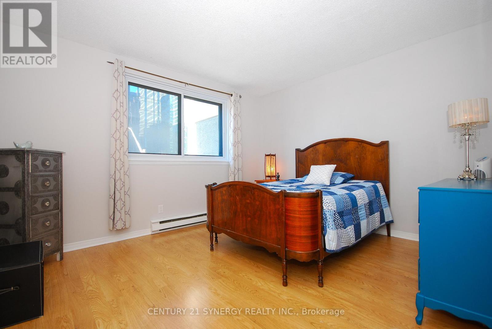 309 - 199 Kent Street, Ottawa, Ontario  K2P 2K8 - Photo 15 - X12489556