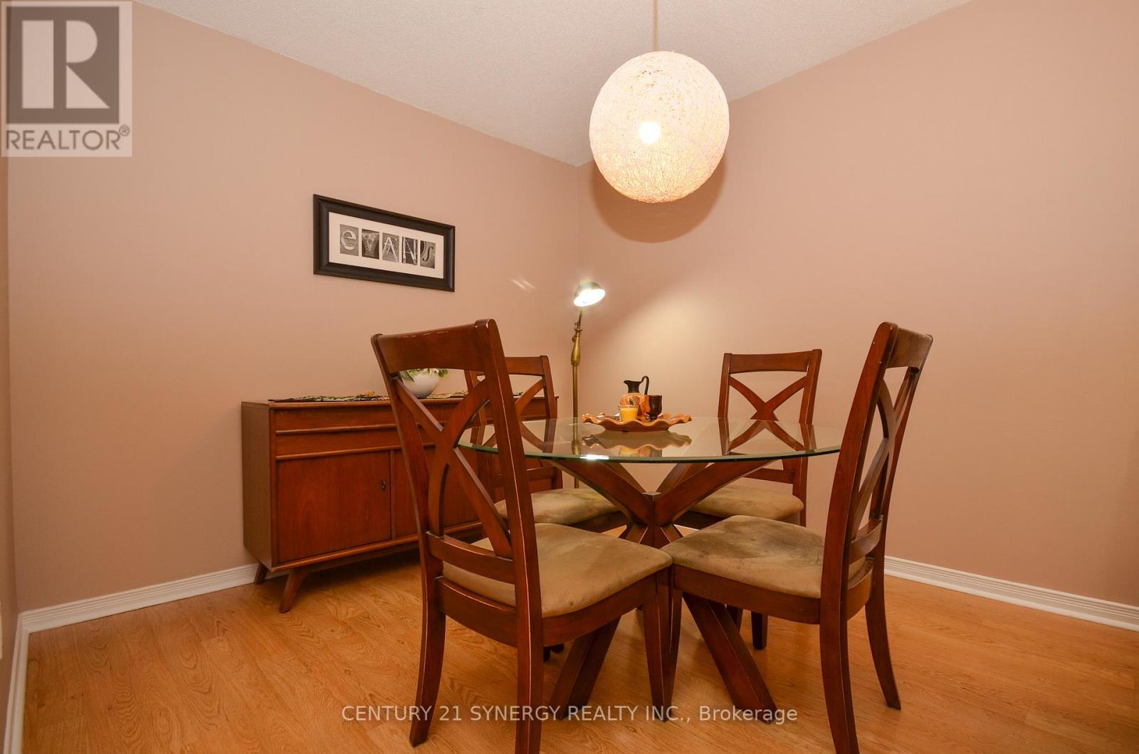 309 - 199 Kent Street, Ottawa, Ontario  K2P 2K8 - Photo 7 - X12489556