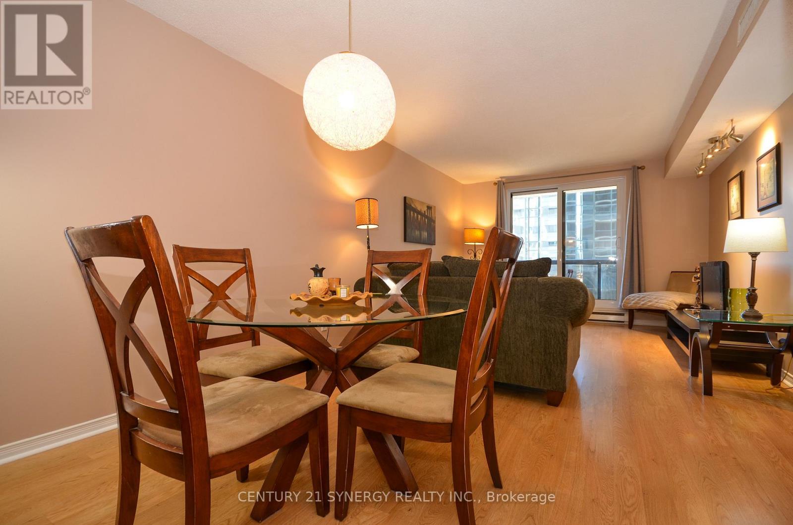 309 - 199 Kent Street, Ottawa, Ontario  K2P 2K8 - Photo 8 - X12489556