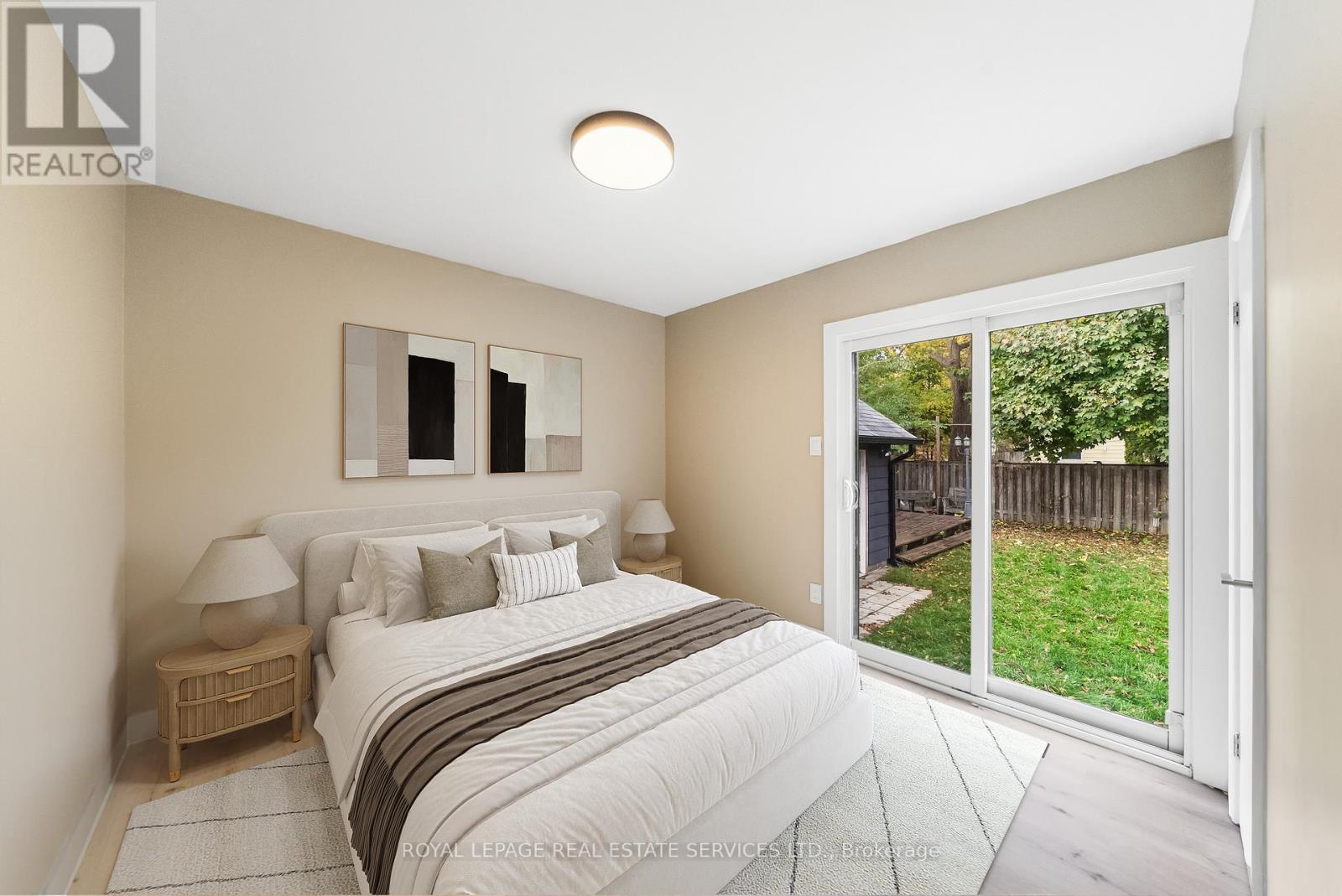 260 West 16th Street, Hamilton, Ontario  L9C 4C6 - Photo 12 - X12489486