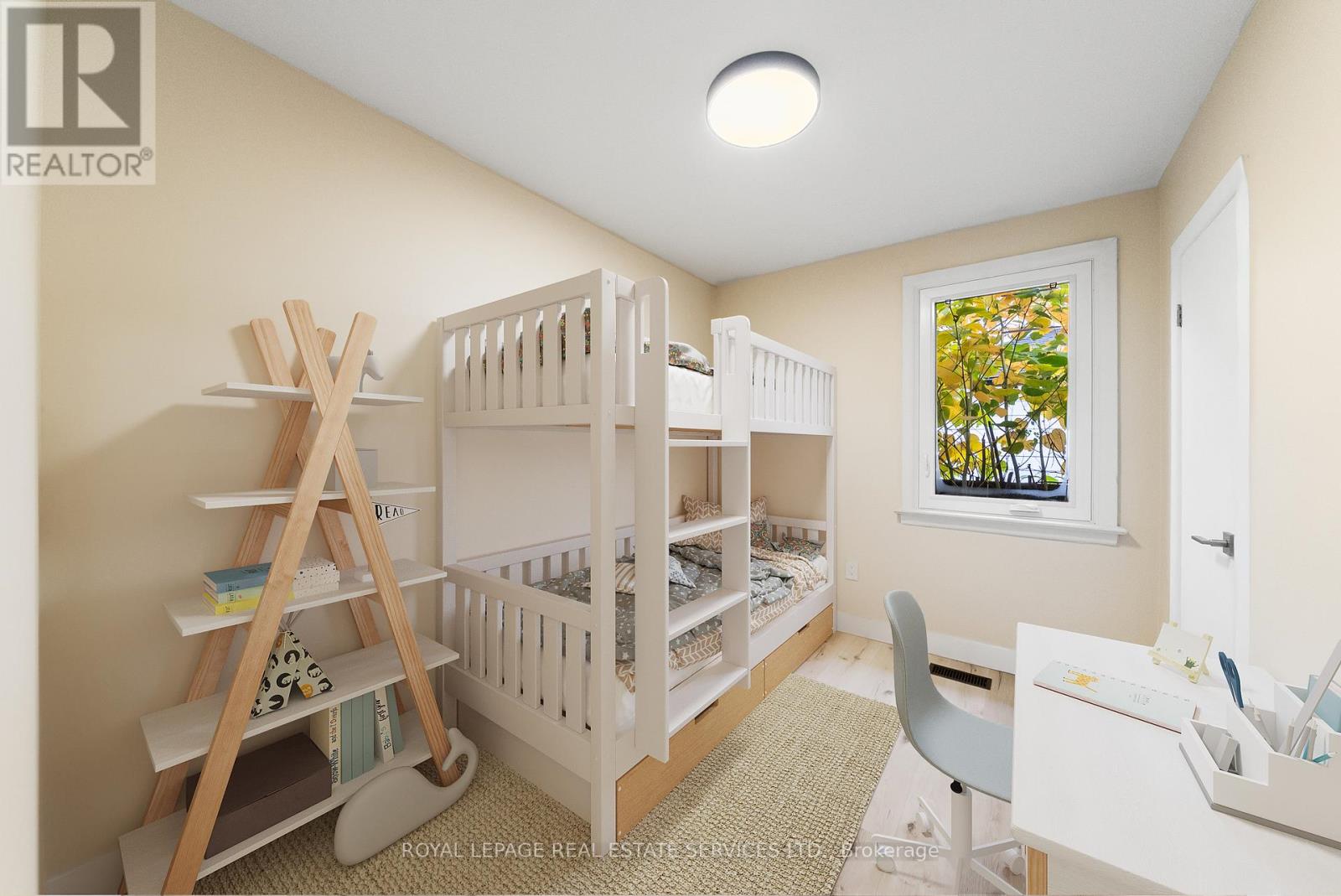 260 West 16th Street, Hamilton, Ontario  L9C 4C6 - Photo 17 - X12489486