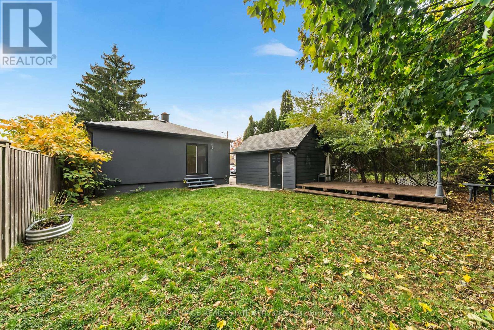 260 West 16th Street, Hamilton, Ontario  L9C 4C6 - Photo 22 - X12489486