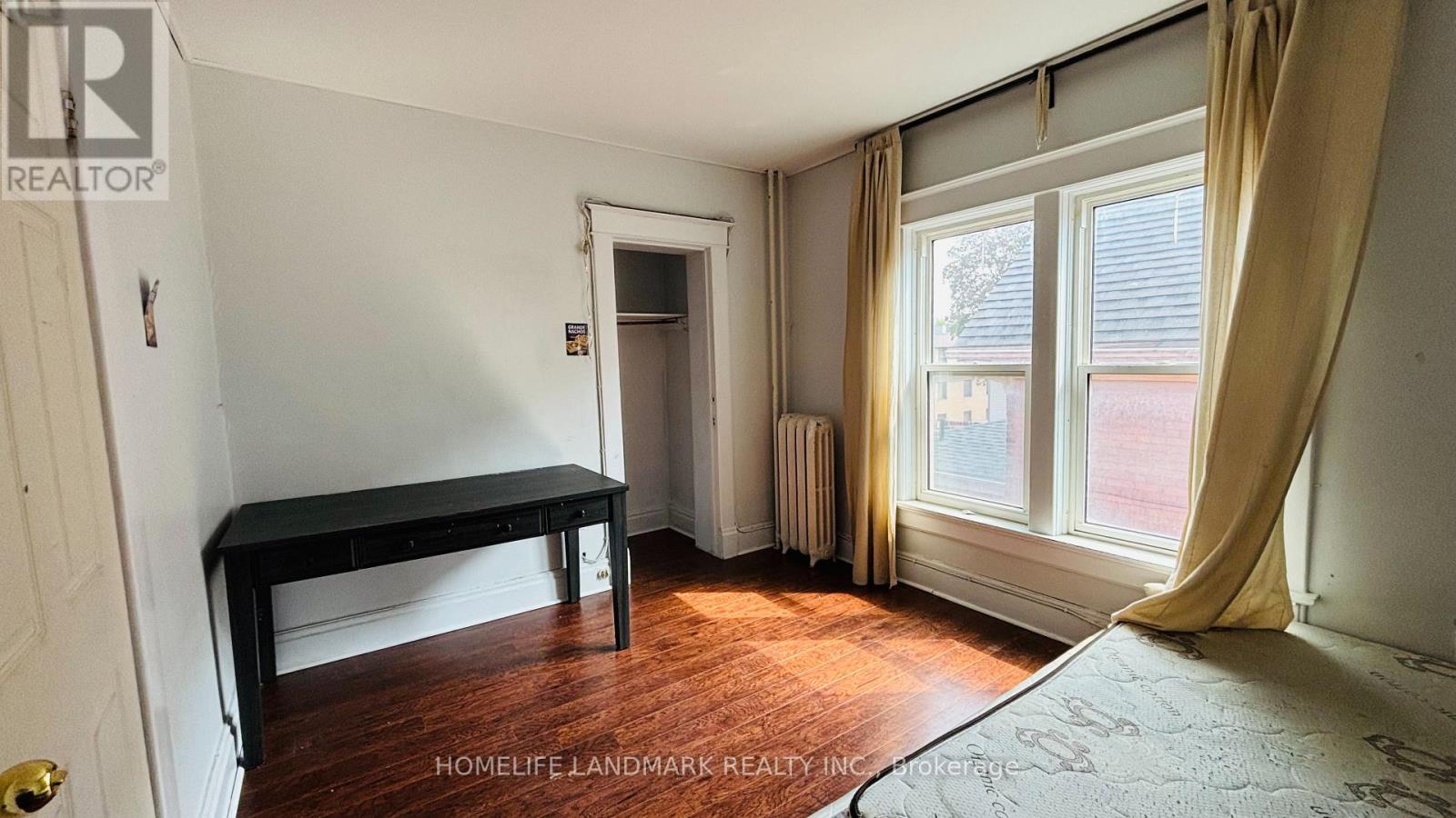 30 Regina Street N, Waterloo, Ontario  N2J 3A1 - Photo 12 - X12489494