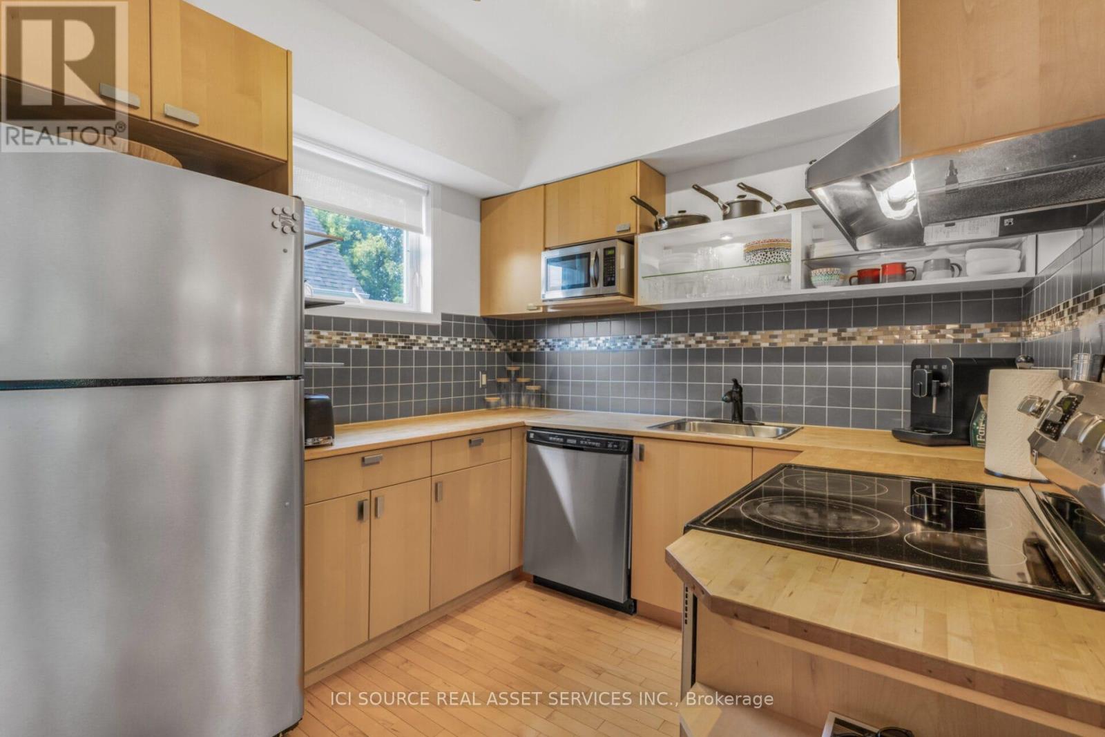 1137 Gladstone Avenue, Ottawa, Ontario  K1Y 3H4 - Photo 14 - X12489496