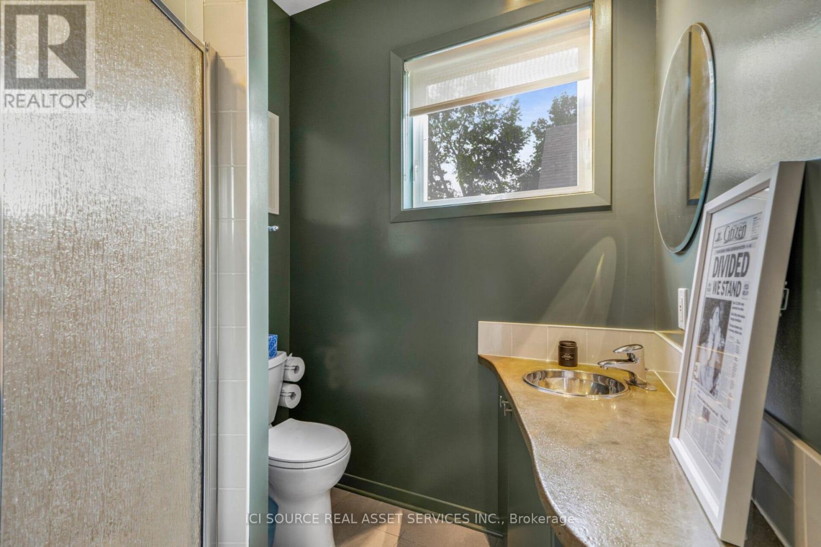 1137 Gladstone Avenue, Ottawa, Ontario  K1Y 3H4 - Photo 21 - X12489496