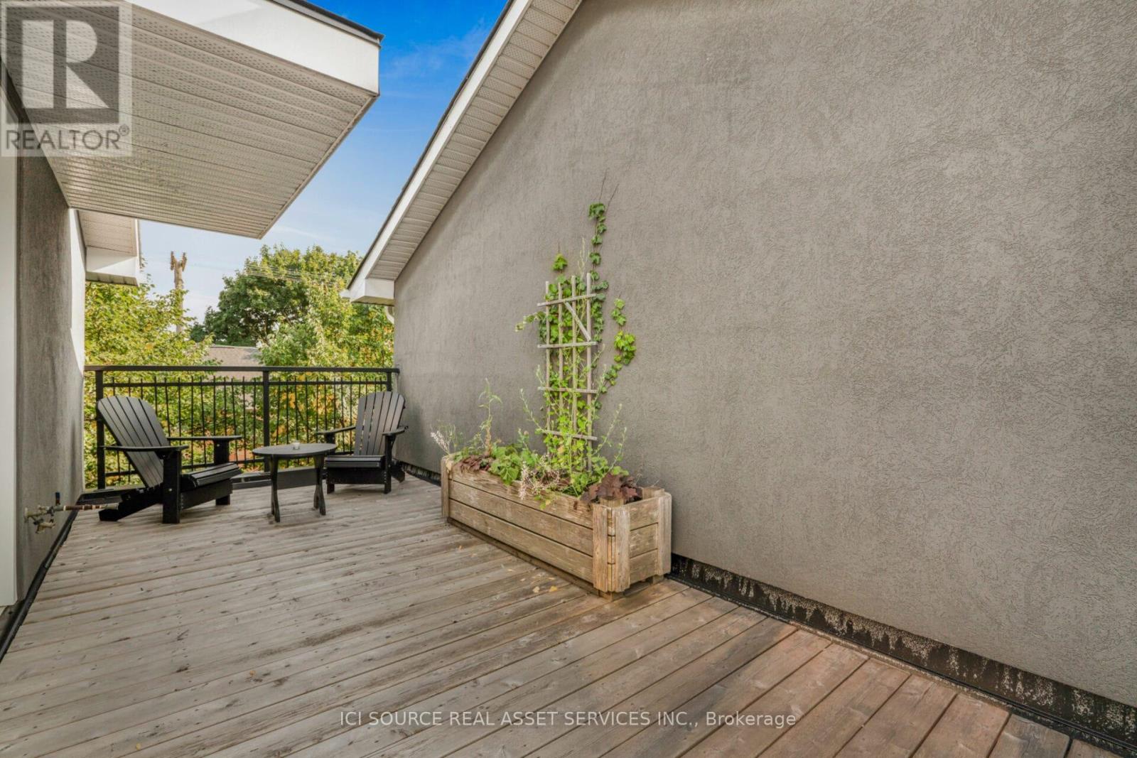 1137 Gladstone Avenue, Ottawa, Ontario  K1Y 3H4 - Photo 25 - X12489496