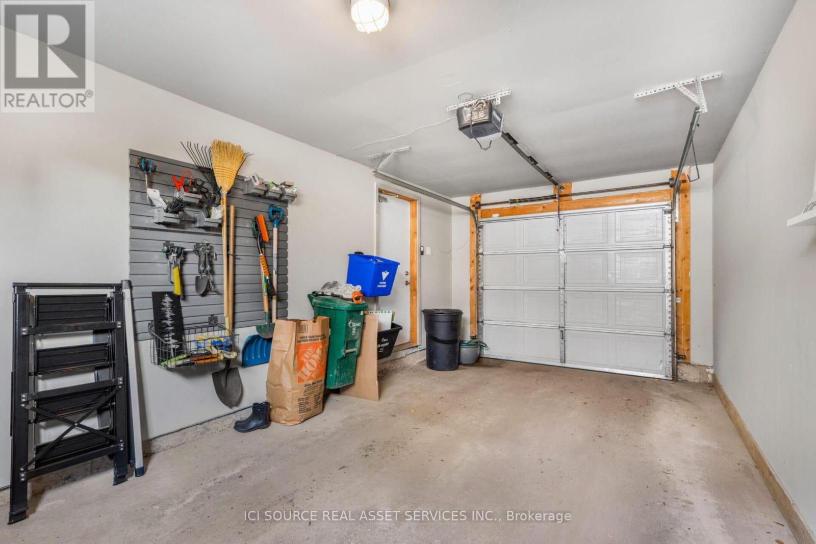 1137 Gladstone Avenue, Ottawa, Ontario  K1Y 3H4 - Photo 30 - X12489496