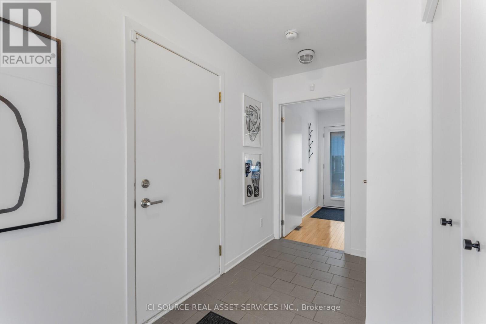 1137 Gladstone Avenue, Ottawa, Ontario  K1Y 3H4 - Photo 6 - X12489496