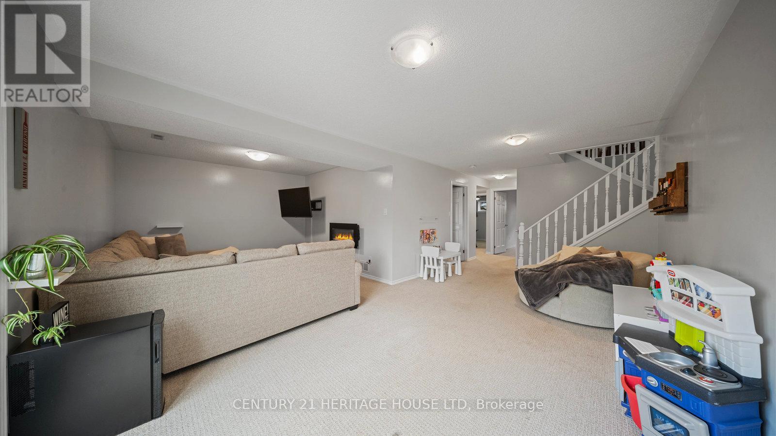 45 Latzer Crescent, Brantford, Ontario  N3V 1E1 - Photo 20 - X12489508