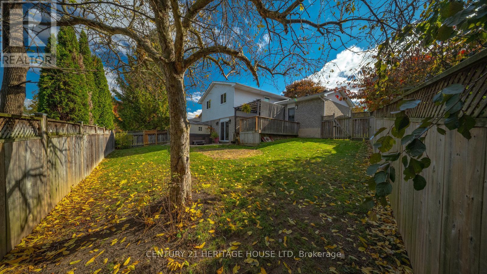 45 Latzer Crescent, Brantford, Ontario  N3V 1E1 - Photo 35 - X12489508