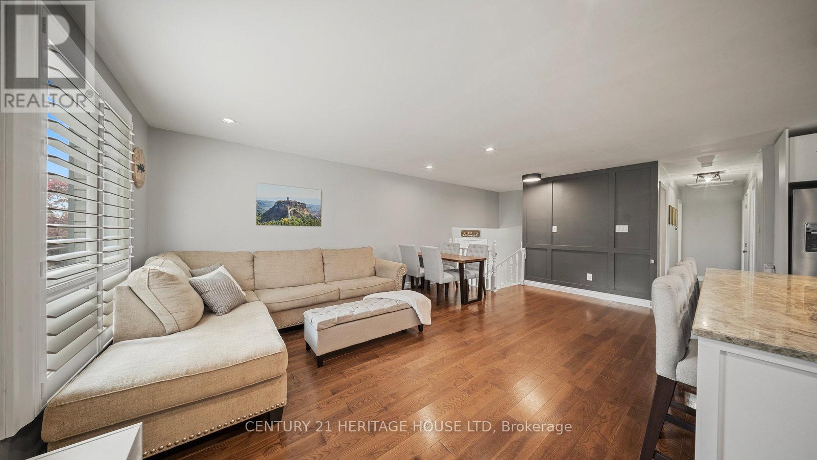 45 Latzer Crescent, Brantford, Ontario  N3V 1E1 - Photo 6 - X12489508