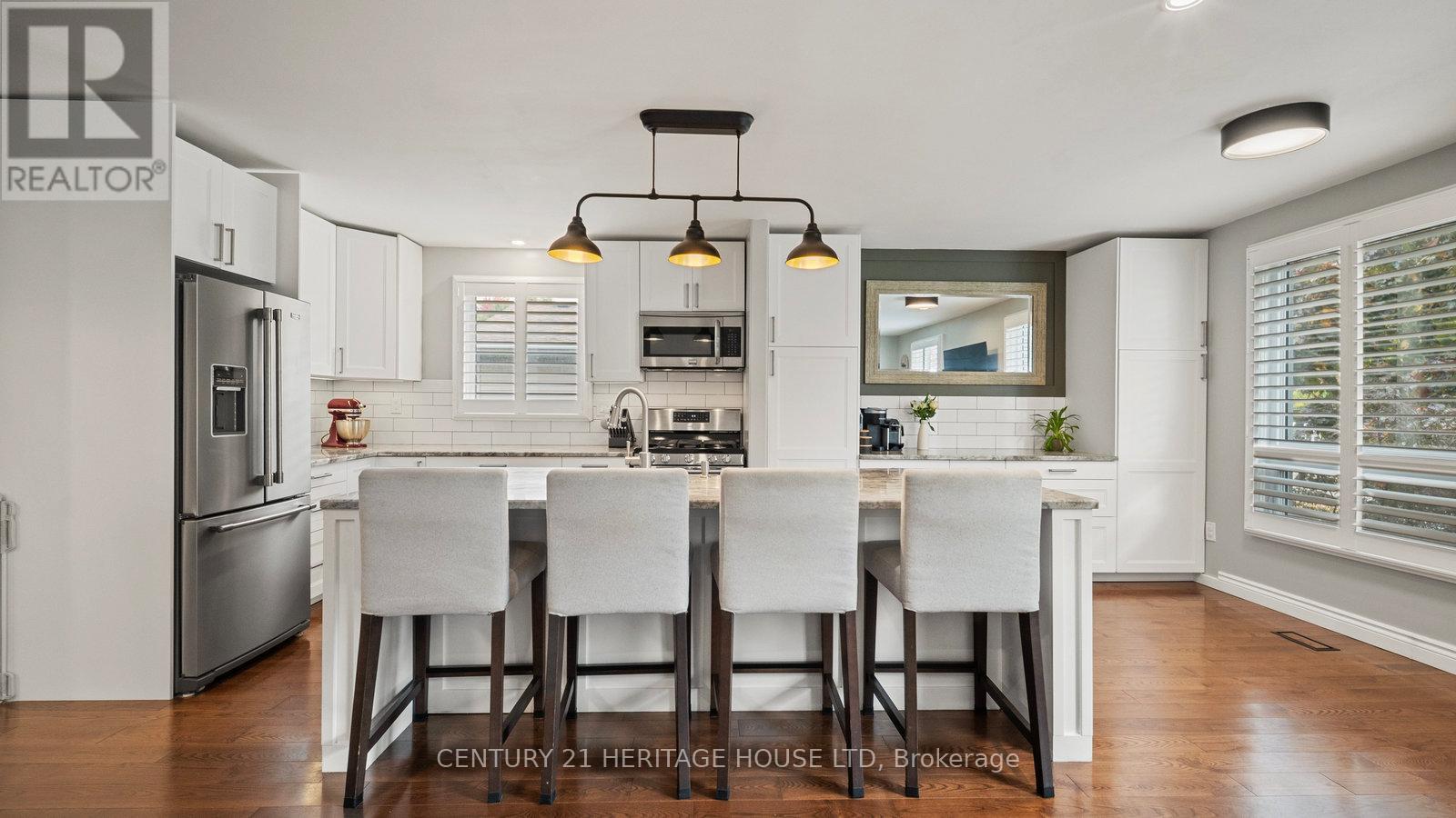 45 Latzer Crescent, Brantford, Ontario  N3V 1E1 - Photo 8 - X12489508