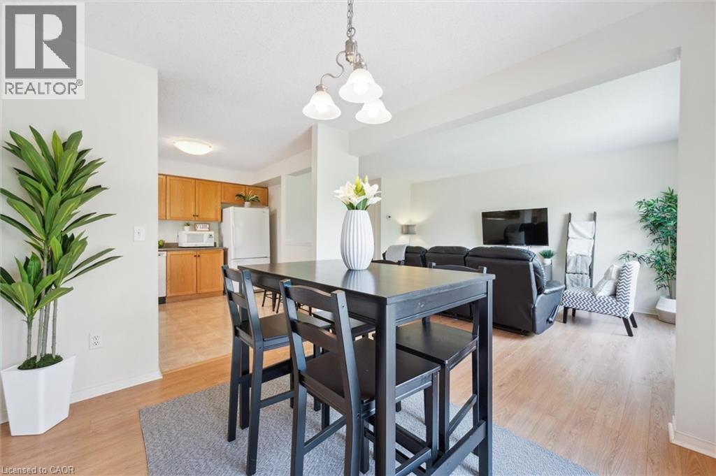 566 Bonavista Drive, Waterloo, Ontario  N2K 3Z7 - Photo 10 - 40784177