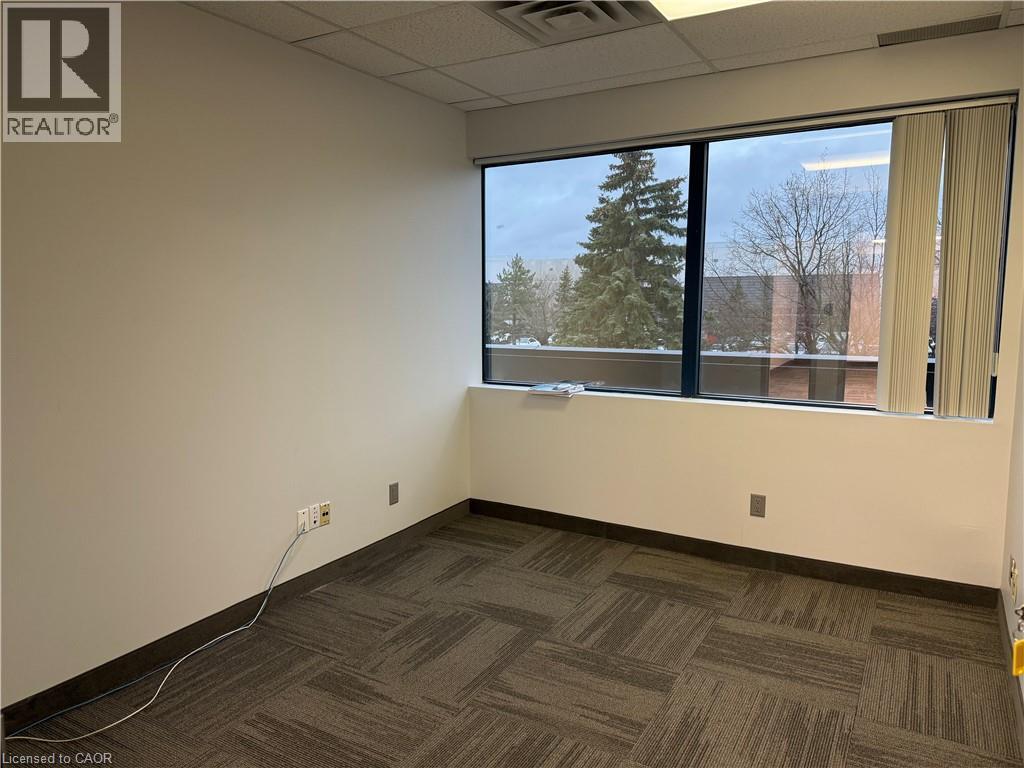 2140 Winston Park Drive Unit# 210, Oakville, Ontario  L6H 5W1 - Photo 3 - XH4192814