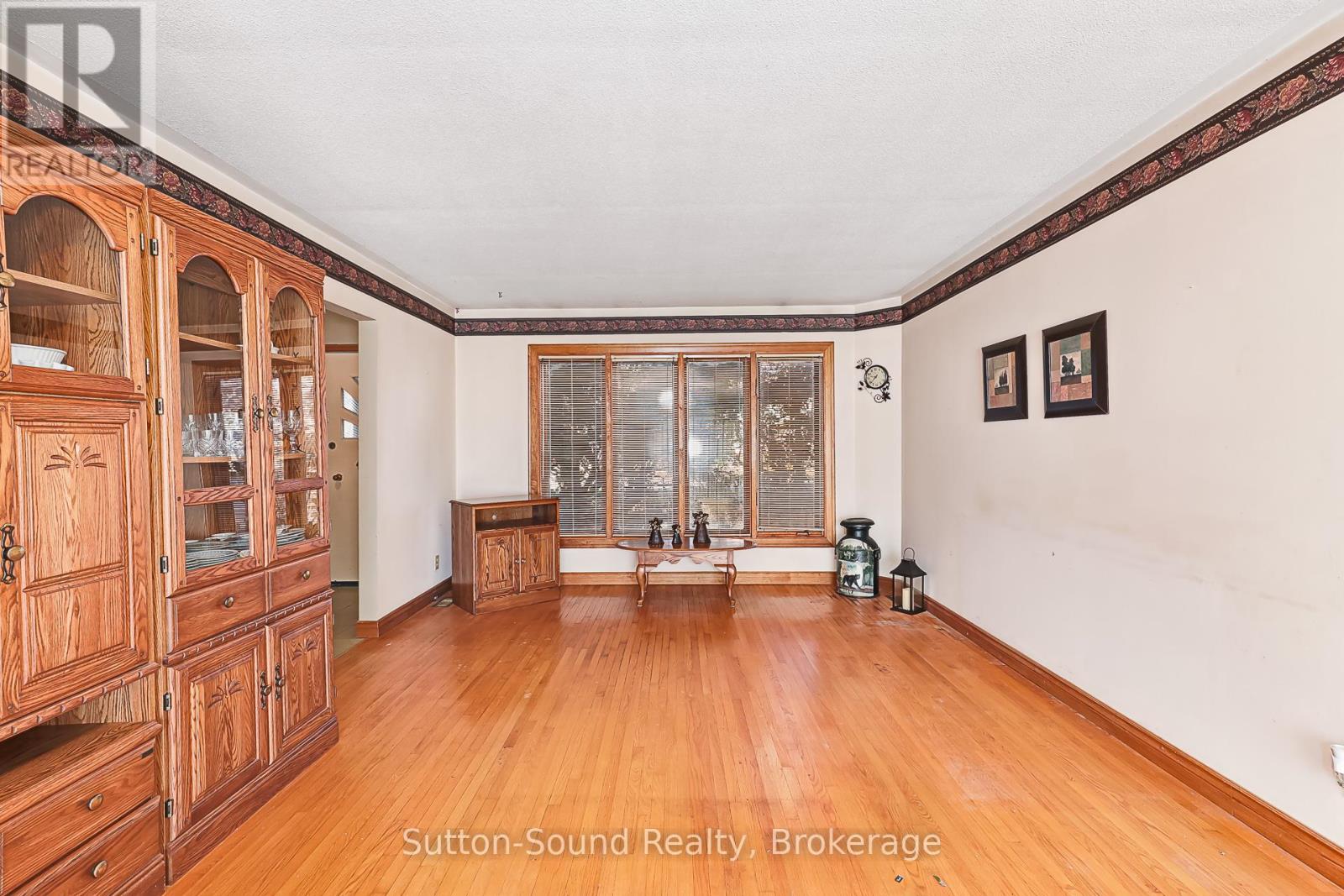 1805 7th Avenue W, Owen Sound, Ontario  N4K 5L5 - Photo 13 - X12489528