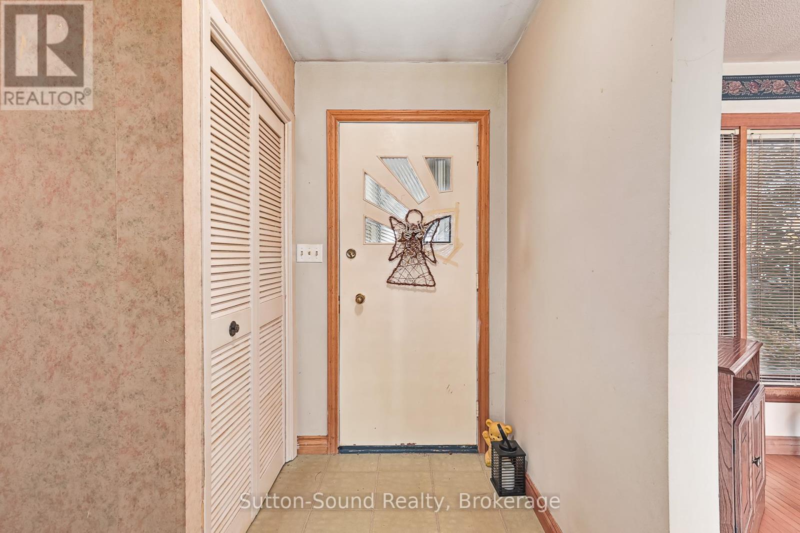 1805 7th Avenue W, Owen Sound, Ontario  N4K 5L5 - Photo 9 - X12489528