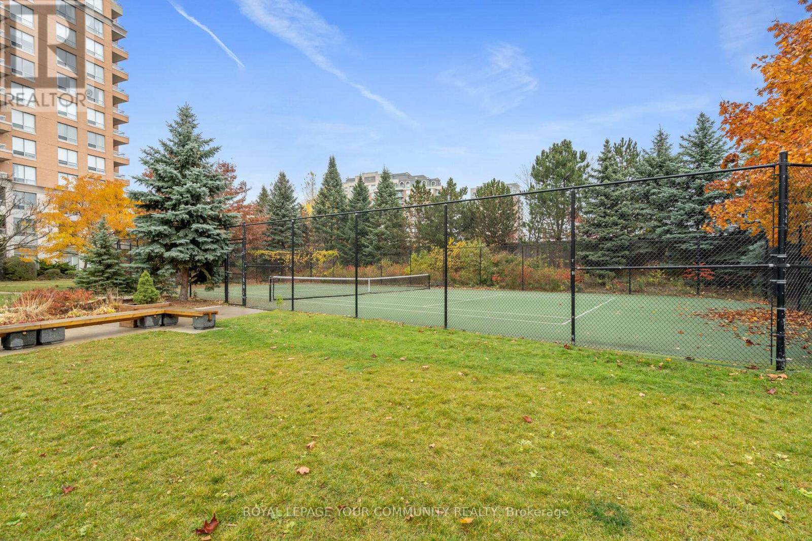 1016 - 9 Northern Heights Drive, Richmond Hill, Ontario  L4B 4M5 - Photo 21 - N12427275