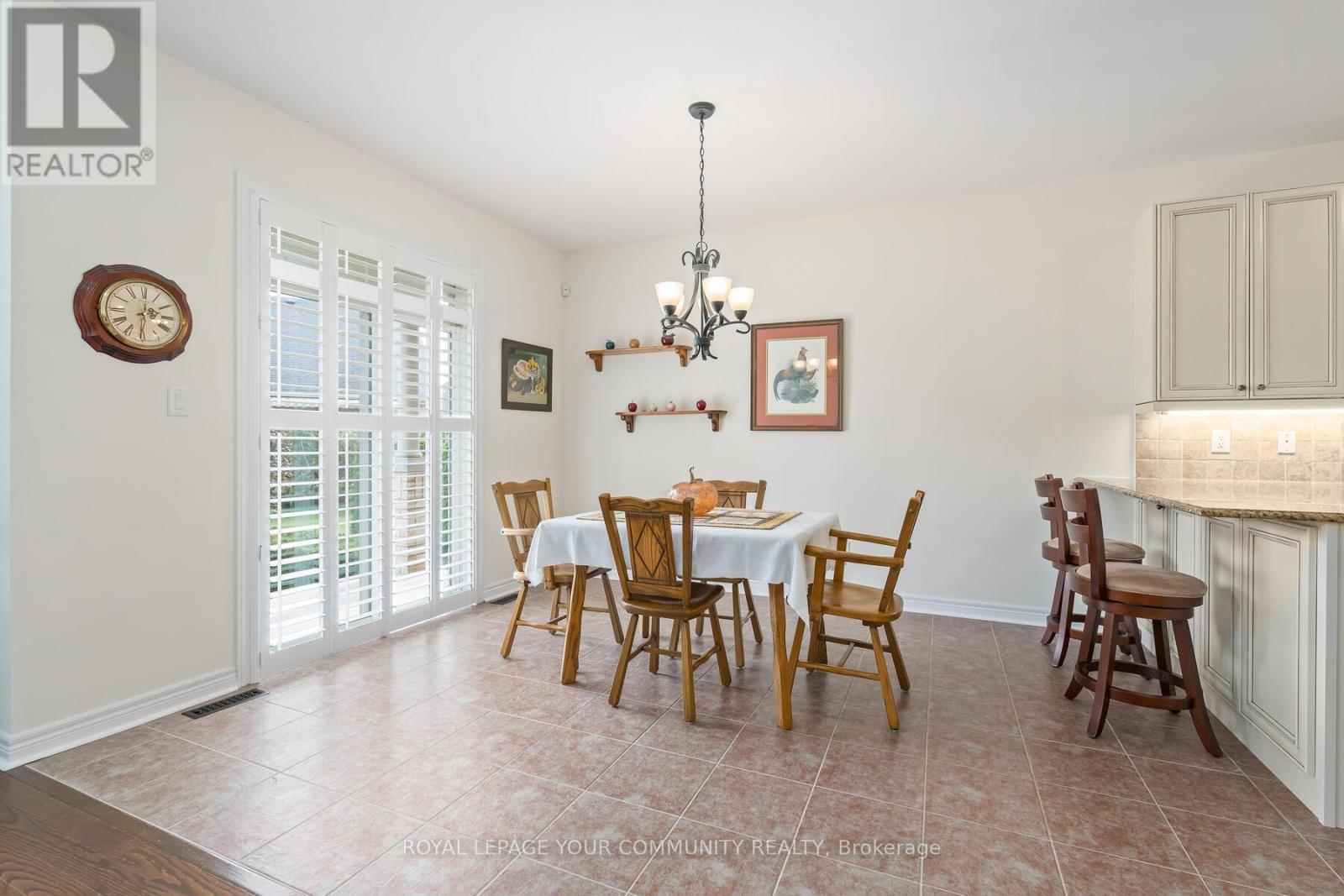 74 Locust Drive, Brampton, Ontario  L6R 0Y8 - Photo 14 - W12423437