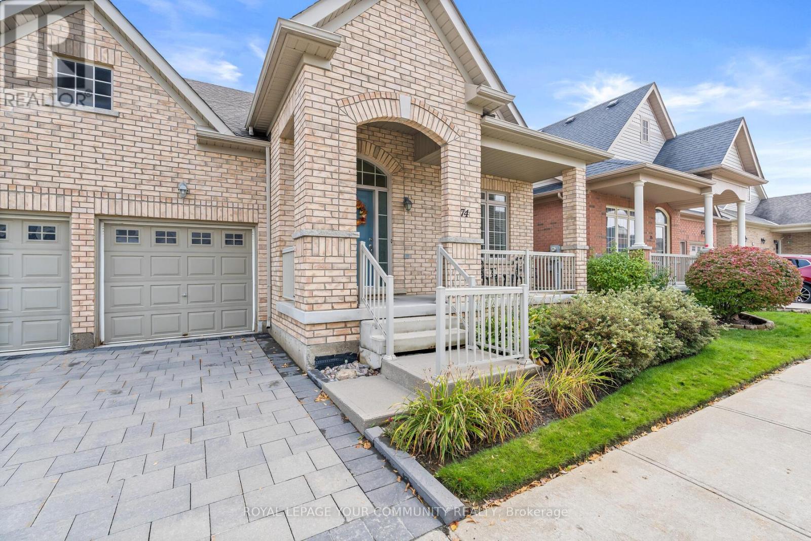 74 Locust Drive, Brampton, Ontario  L6R 0Y8 - Photo 3 - W12423437