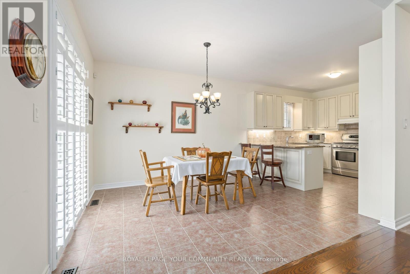 74 Locust Drive, Brampton, Ontario  L6R 0Y8 - Photo 13 - W12423437