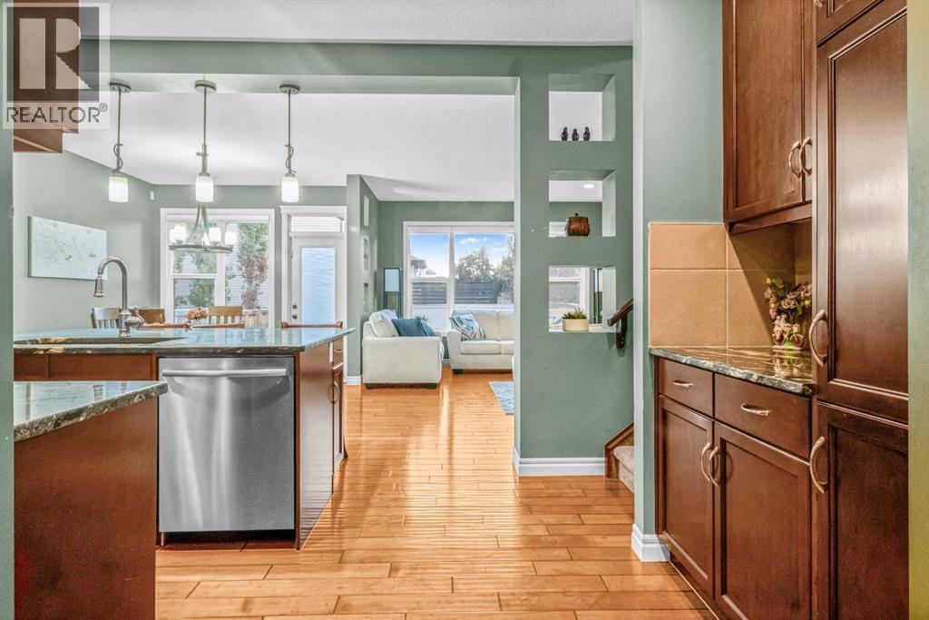 262 Hillcrest Circle Sw, Airdrie, Alberta  T4B 0Y7 - Photo 7 - A2261914