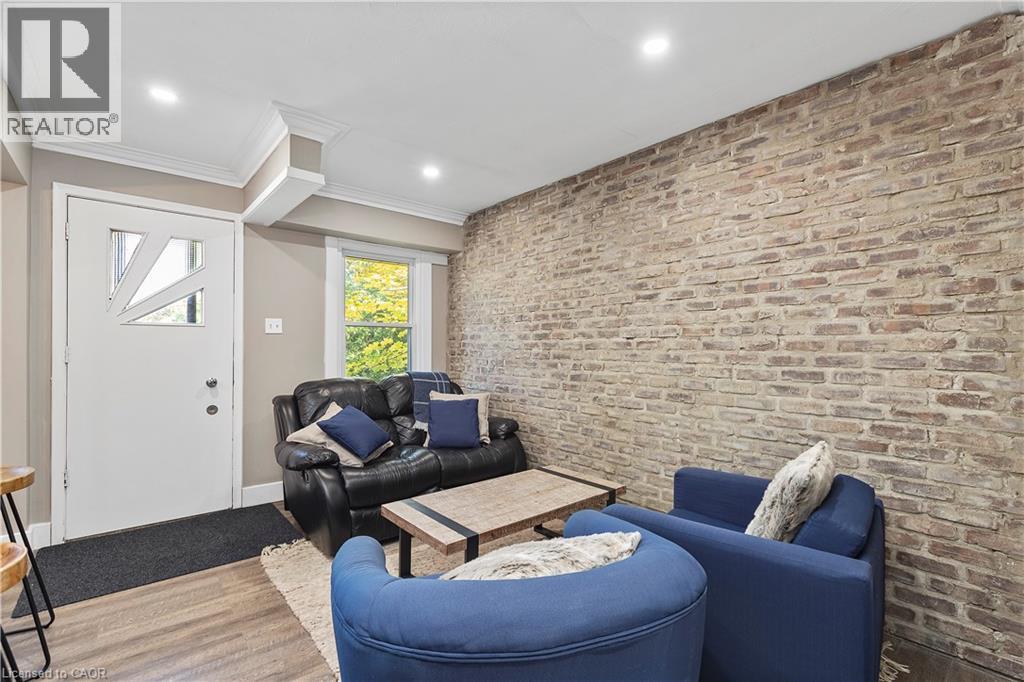 154 Elgin Crescent, Waterloo, Ontario  N2J 2S6 - Photo 3 - 40784149