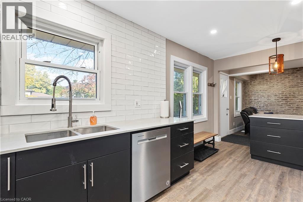 154 Elgin Crescent, Waterloo, Ontario  N2J 2S6 - Photo 8 - 40784149